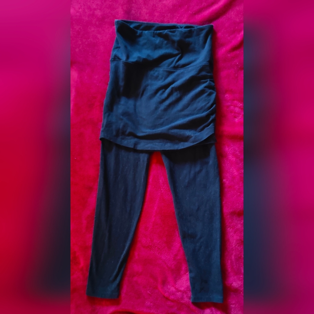 Essential Bodywear Black Athletic Skirt w/ attached Leggings One Piece Sz Medium